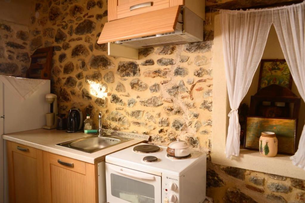 A Small Paradise In Mani With Local Hospitality Orovas المظهر الخارجي الصورة